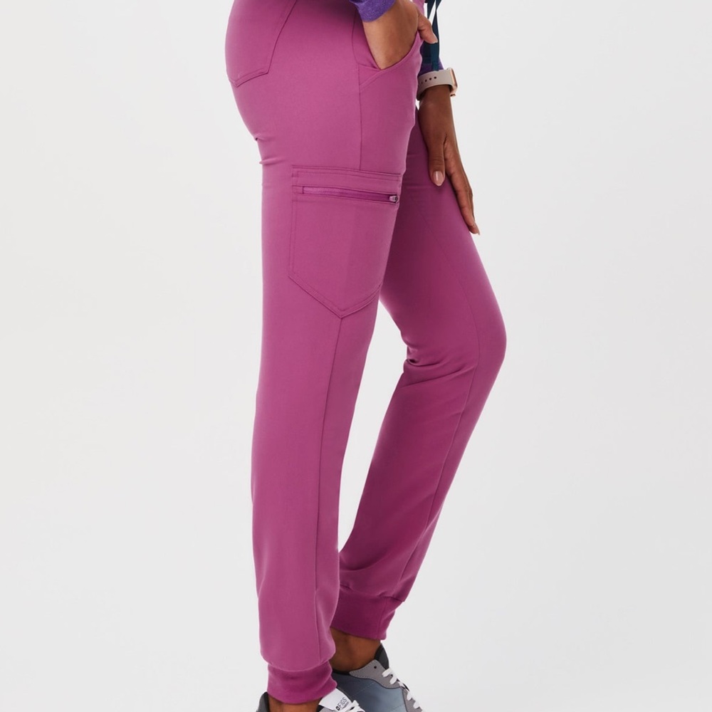 FIGS JOGGERS BRIGHT FUSCHIA